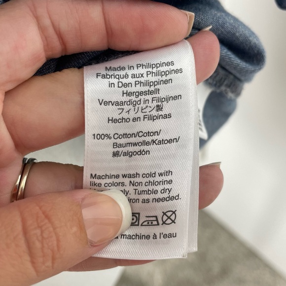 JCrew || Chambray Half Sleeve Button Down Size M - Picture 7 of 7